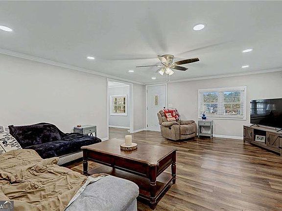 5th image of 134 Church Rd