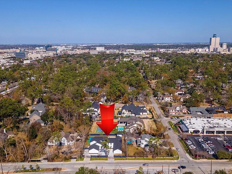 12564 Memorial Dr — Photo 6