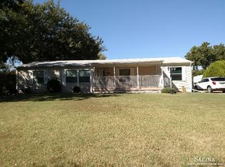 716 Maple Ave, Salina, KS 67401