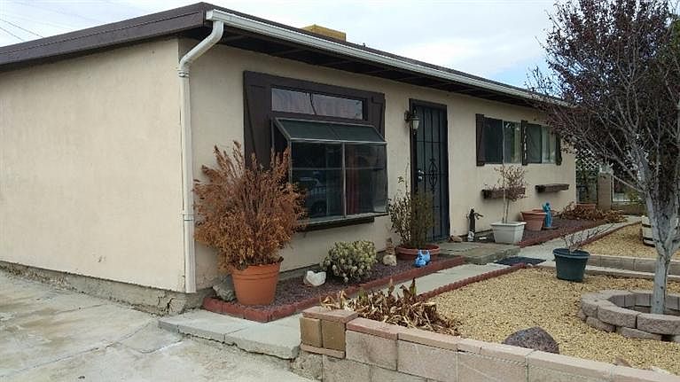 1st image of 1101 E Taos Dr