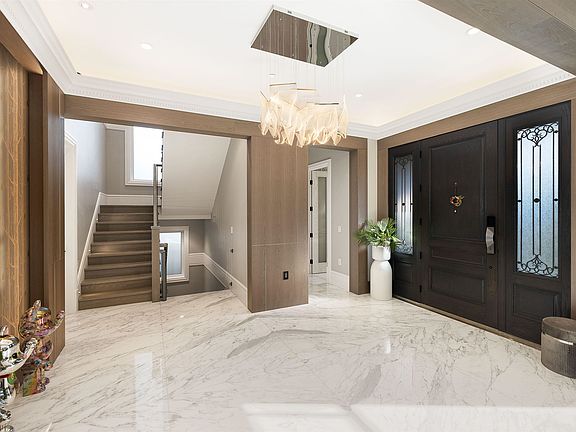 3rd image of 1239 W 40th Ave