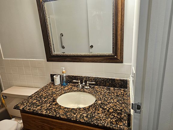 4th image of 20 N Tower Rd APT 10E