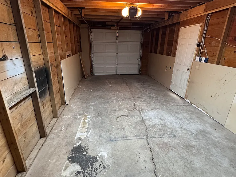 Linda Vista Dr — Photo 11