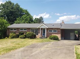 494 Blenn Lake Rd, Parkersburg, WV 26101