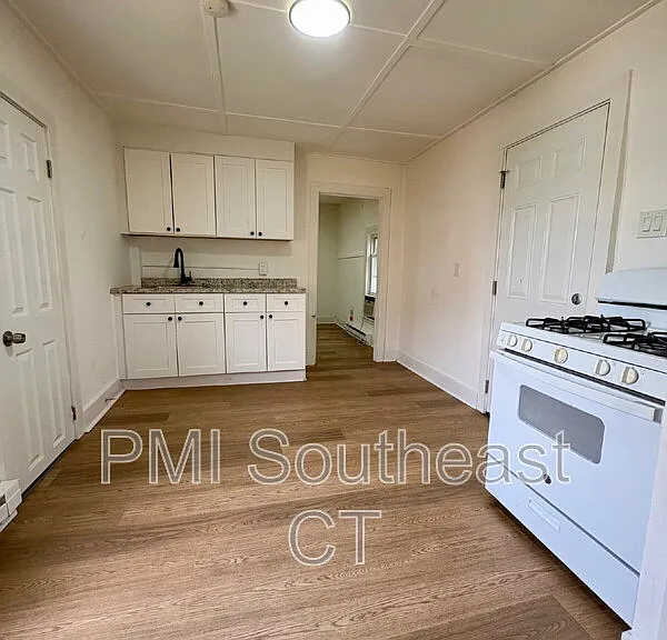 65 Shaw St #2-B — Photo 4