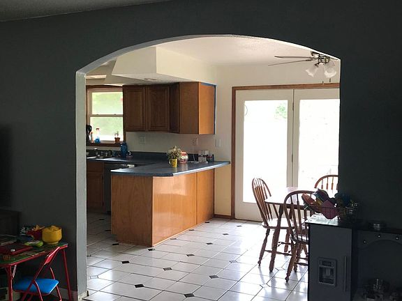 3rd image of 5821 63rd Ave W