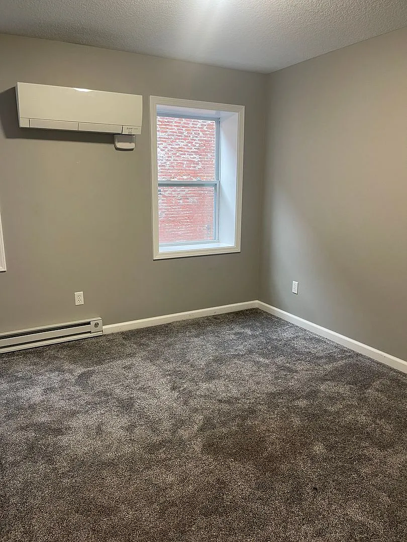 Bourounis Holdings LLC-Columbia City — Photo 3