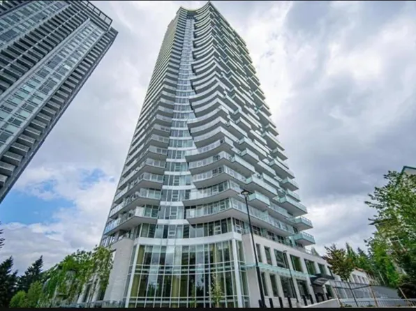 13768 100th Ave #1005, Surrey, BC V3T 0V2