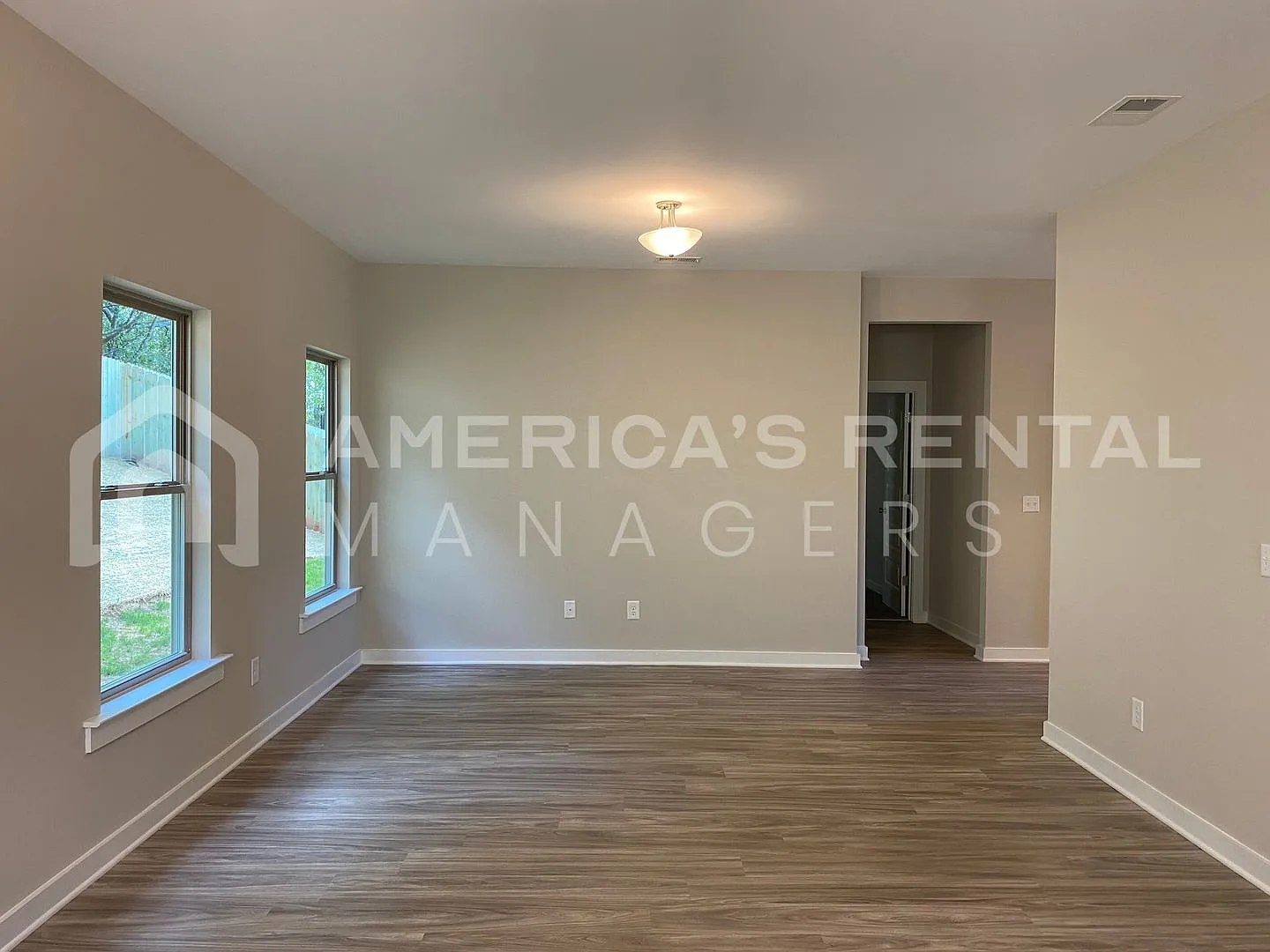 Home for Rent in Clanton, AL View with 48 Hours Notice! — Photo 3