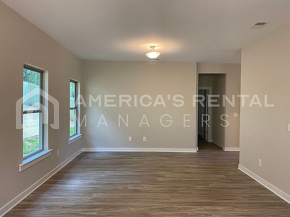 3rd image of 84 Ballington Way