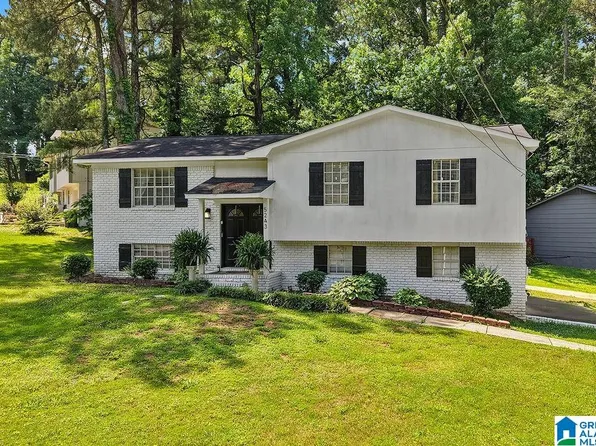 5243 Paramont Dr, Birmingham, AL 35210