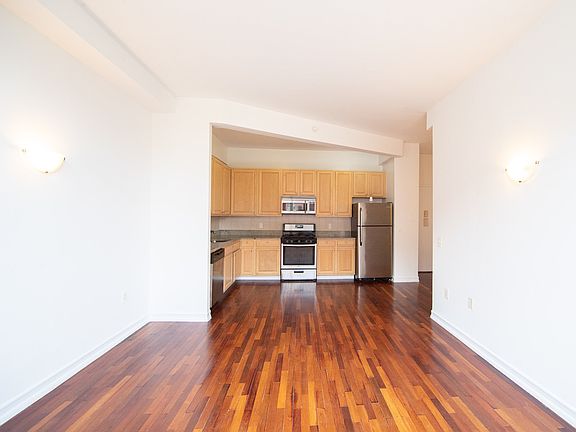 3rd image of 191 St Nicholas Ave APT 4D
