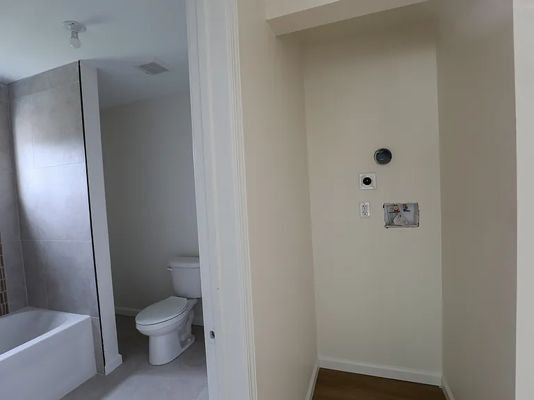 190 Broadway #2C — Photo 12