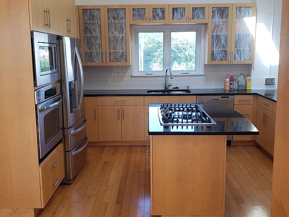 2nd image of 4531 Payne Ave
