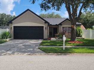 26852 Haverhill Dr, Lutz, FL 33559