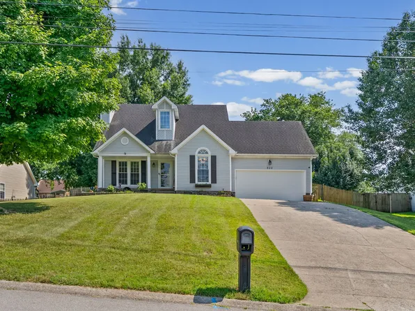 822 Creek Stone Dr, Clarksville, TN 37040