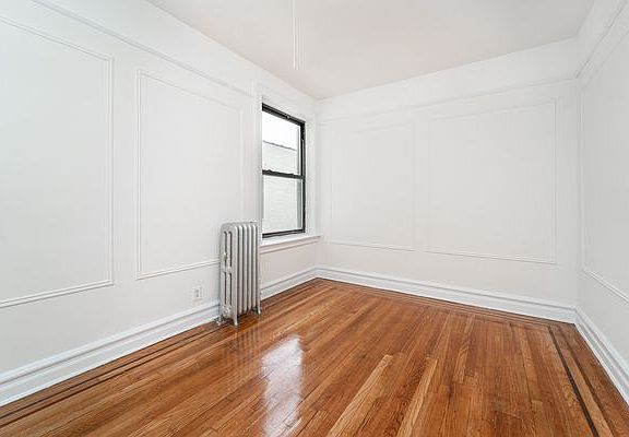 5th image of 31-50 33rd St #6B