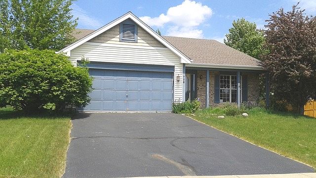 1st image of 726 Juniper Ln