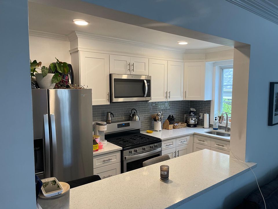 1st image of 98 Chandler Ave #1