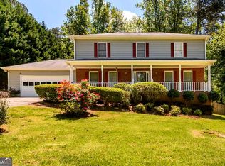 434 Sanderingham Ln, Lawrenceville, GA