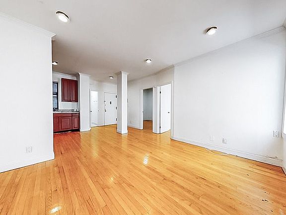 2nd image of 285 W 147th St #3F1