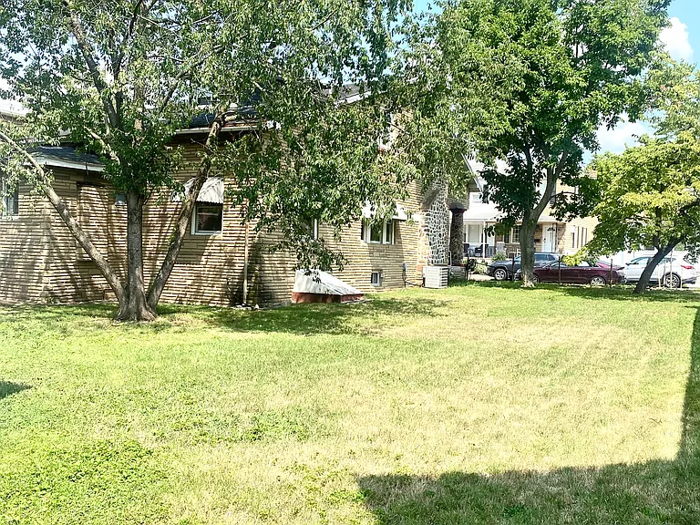 2 Green Ave — Photo 25