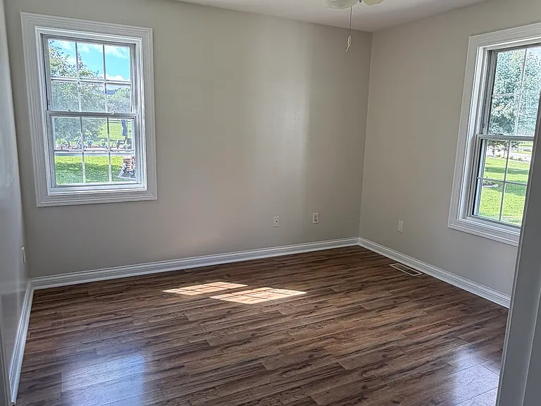 275 Stone Crest Ave — Photo 10
