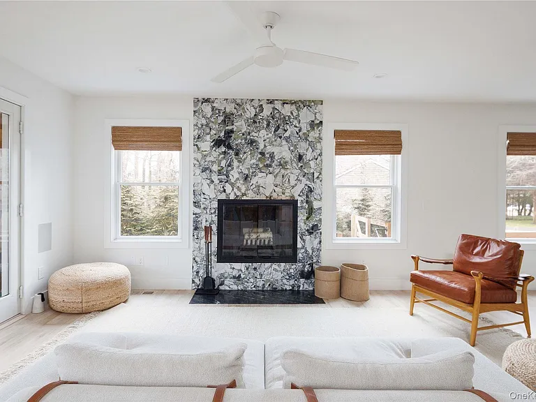 1700 Cedar Dr — Photo 5