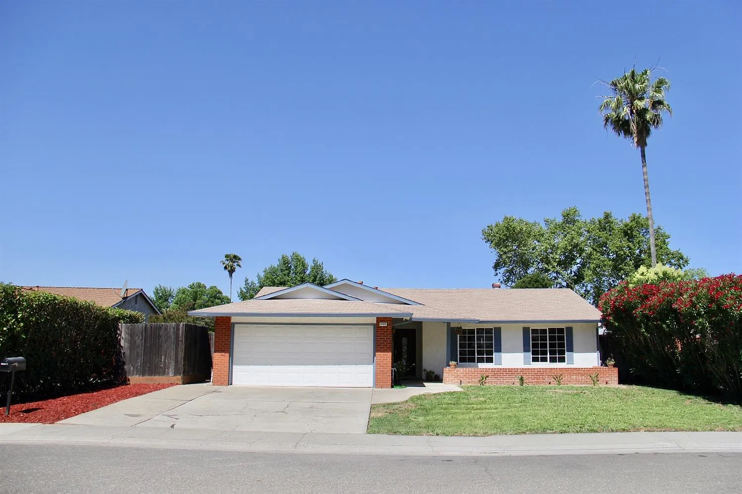 4108 Ashgrove Way photo 1