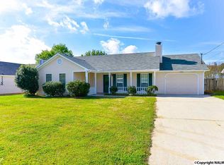 613 Westbrook Dr SW, Decatur, AL 35603