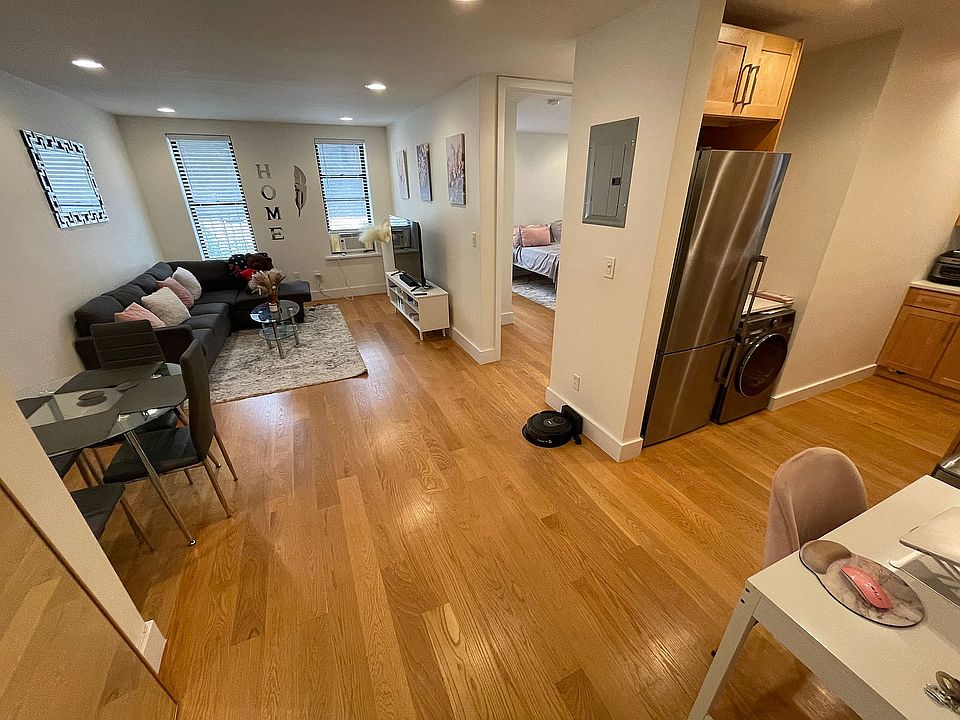 1st image of 5025 Broadway APT 3E