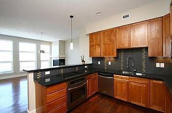 1st image of 1738 Franklin St #3A