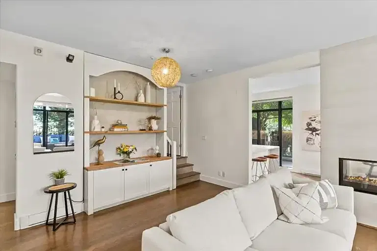 3 bed, 2.5 bath, 1478 sqft, $5,950 — Photo 4