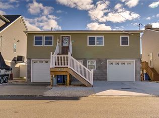 31 Mitzie Ln, Manahawkin, NJ 08050