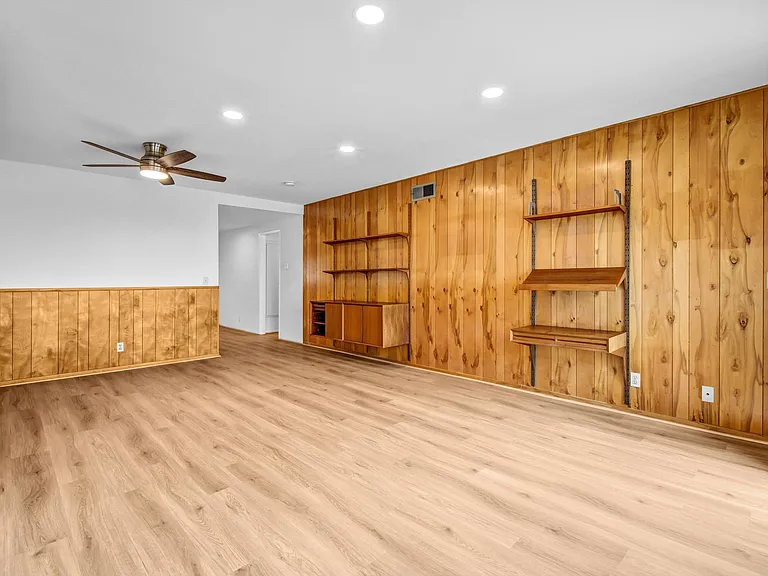 816 Granada Dr — Photo 11