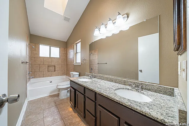 821 Meadow Stone — Photo 16