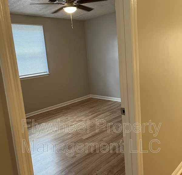 118A N Poole St — Photo 6