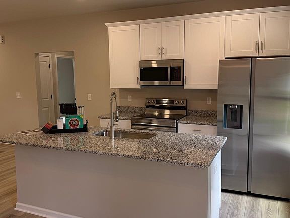 4th image of 141 Trotter Ln