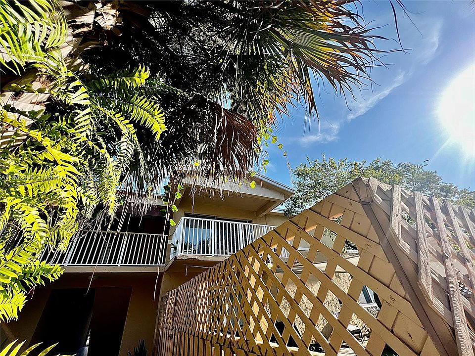 1st image of 4620 NW 79th Ave APT 2C