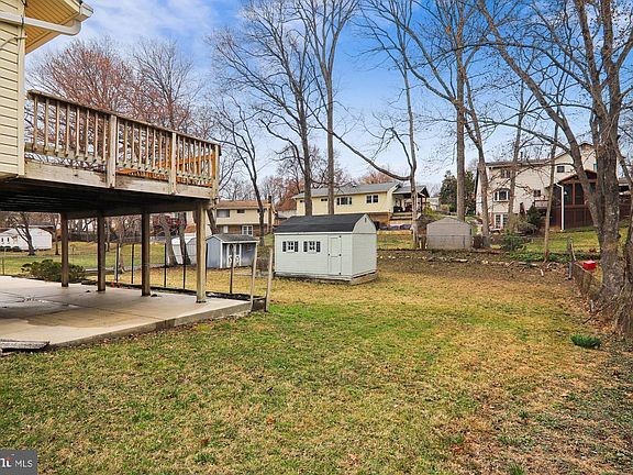 3rd image of 808 Johnson Ave