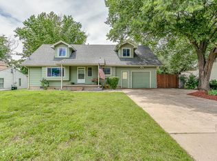 223 N Westview Dr, Derby, KS 67037