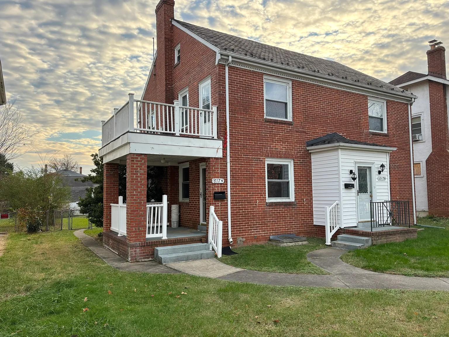 2 bed, 925 sqft, $1,580 — Photo 1