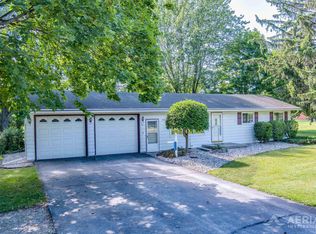 2984 Grove Street Rd, Standish, MI 48658