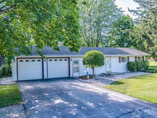 2984 Grove Street Rd, Standish, MI 48658