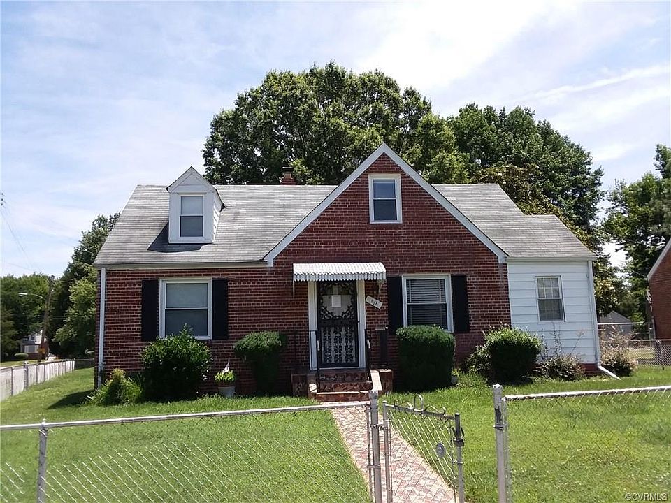 1st image of 101 E Roanoke St