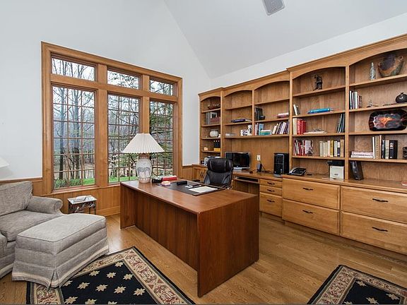 5th image of 13370 Ledgebrook Ln