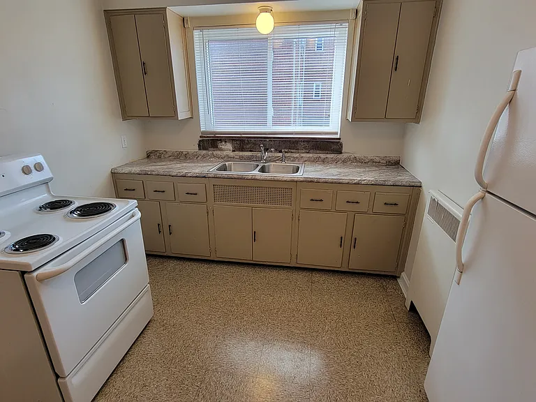 16 Merzen Ct — Photo 8