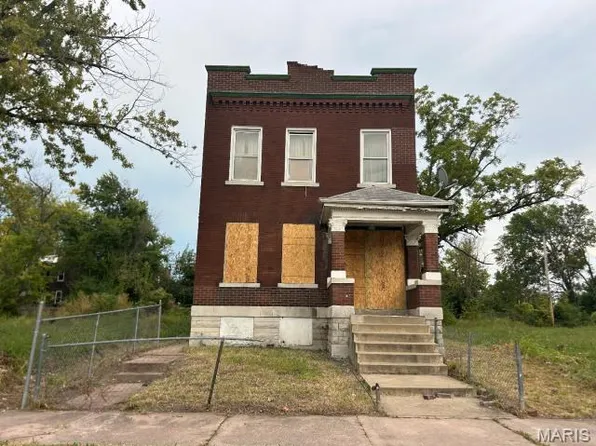 4326 Warne Ave, Saint Louis, MO 63107