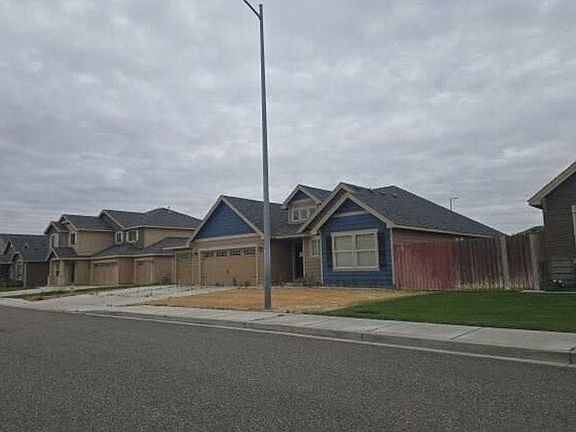 3rd image of 4311 Atlanta Ln