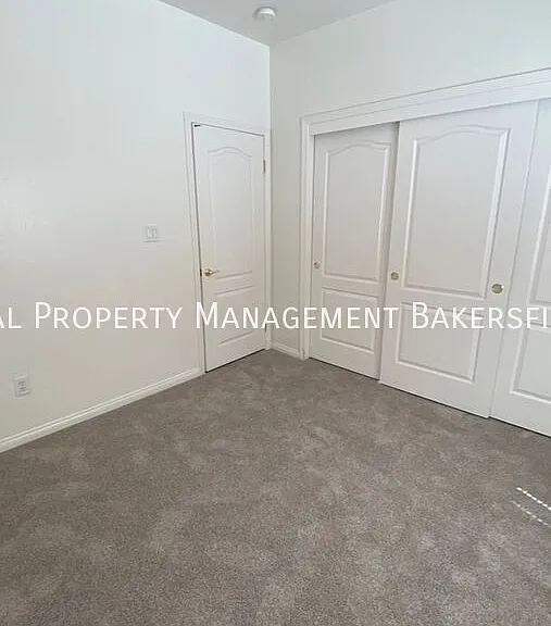 10720 Alexander Falls Ave — Photo 15